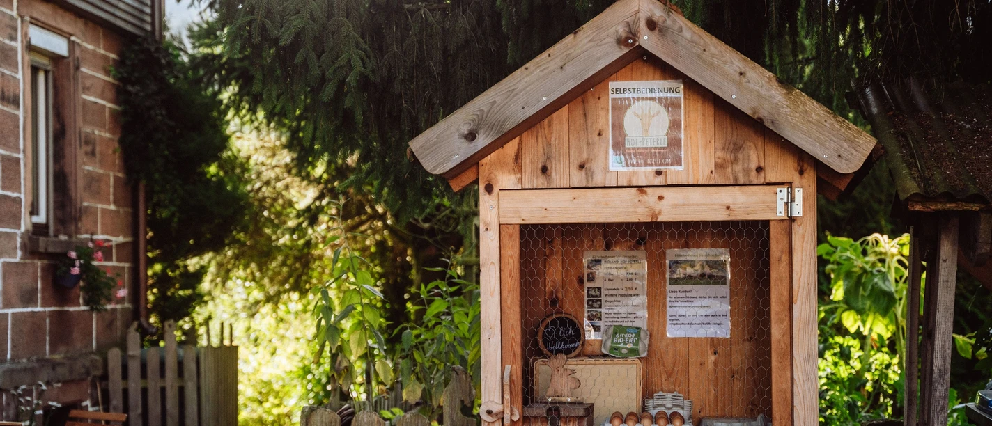 Eierschrank beim Bioland Hof Peterle in Röt-Schönegründ
