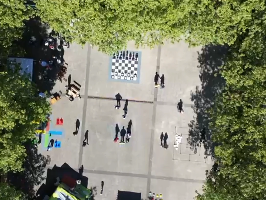 Bild Paul-Craemer-Platz André Vredenburg 10. Mai 2025.png Ansicht von oben des Paul-Craemer-Platzes