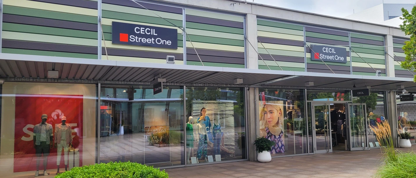 CECIL Street One Outlet Shop - Außenansicht