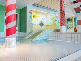 Kinderbecken Moor-Therme.jpg