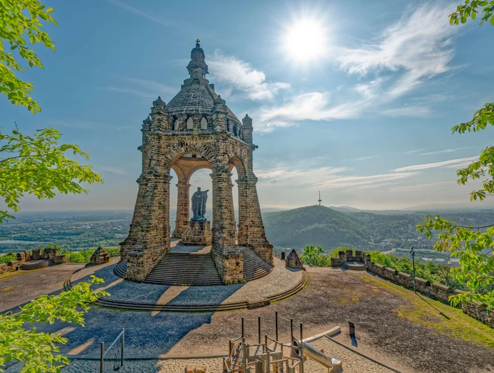 Kaiser-Wilhelm-Denkmal Rückansicht Kaiser-Wilhelm-Denkmal Rückansicht
