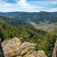 Ausblick von den Felsen am Rockert