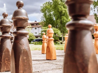 Schachfeld im Kurgarten Baiersbronn