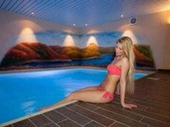 Hallenbad###br###4,5 x 9m