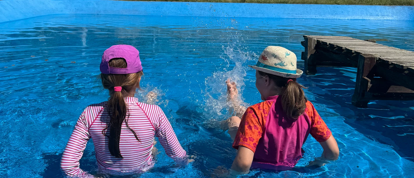 Pool Aktivspielplatz Fallersleben.JPG Pool beim Aktivspielplatz Fallersleben