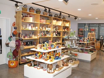 Innenansichten Weltladen Verkaufsprodukte aus dem Weltladen Gütersloh