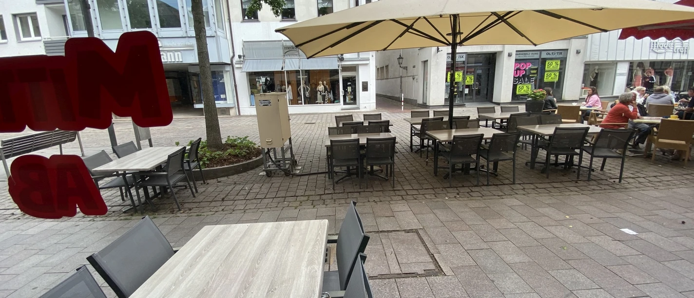 La Fontana Pizza Außenterrasse La Fontana Pizza Außenterrasse