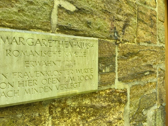 Margarethenkapelle Porta Westfalica Steintafel Margarethenkapelle Porta Westfalica Steintafel