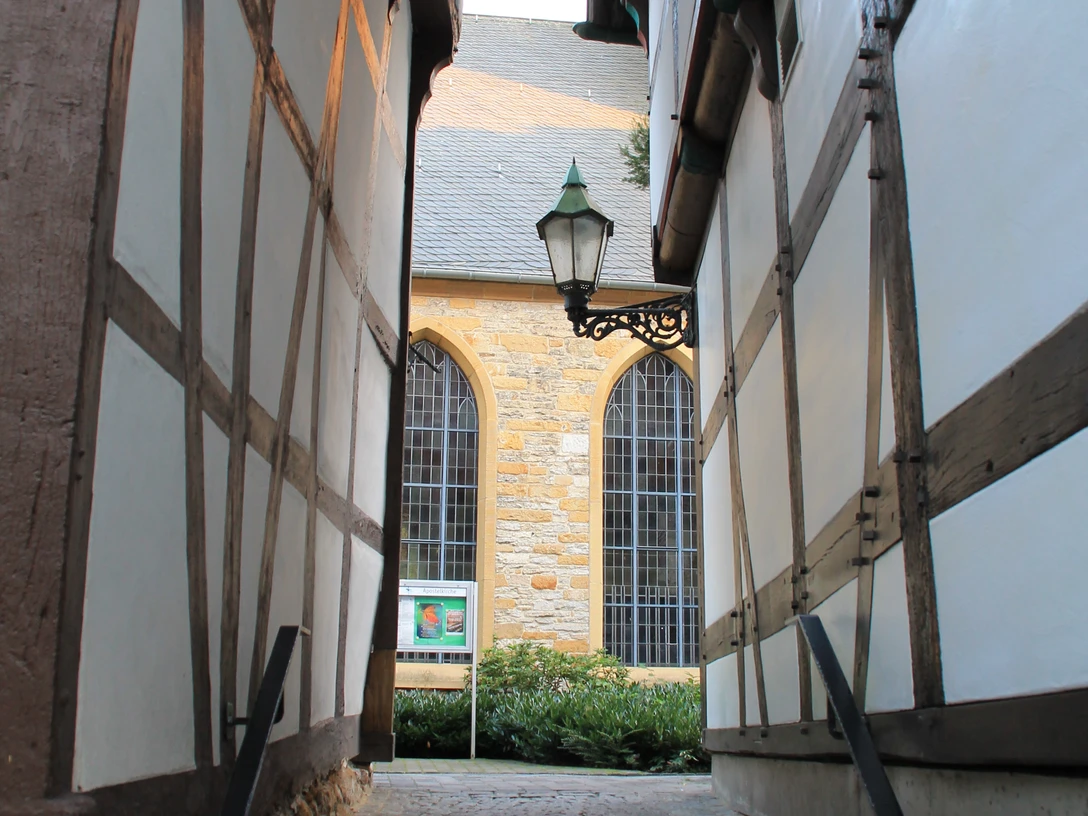 Fachwerkpatt Blick aus einer Gasse