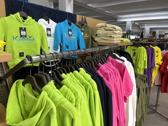 Kinderkleidung im Schietwetter Outlet am Lister Hafen.JPEG