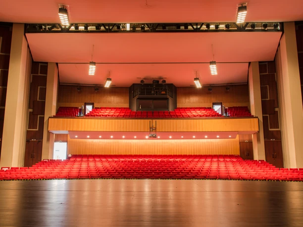 Saal Stadttheater Herford Copyright Ralf Bittner.jpg