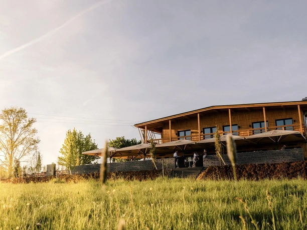 Privatbrauerei Löwenherz Terrasse.jpg