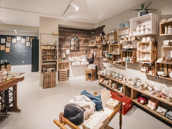 Innenaufnehme Pack und Schnack