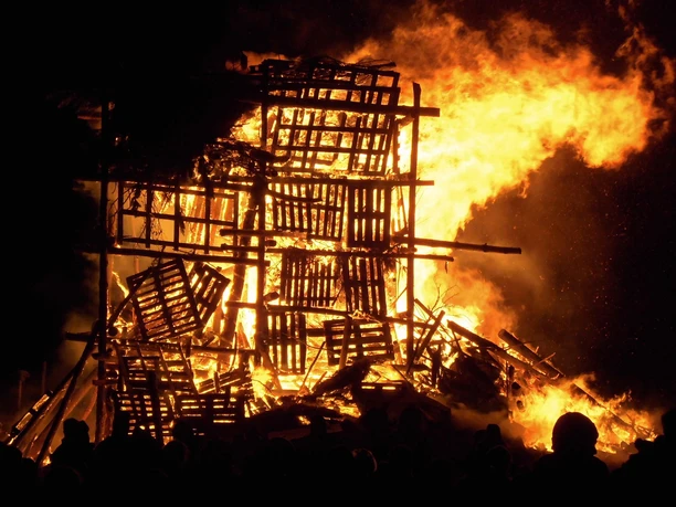 Martinsfeuer in der Hocheifel