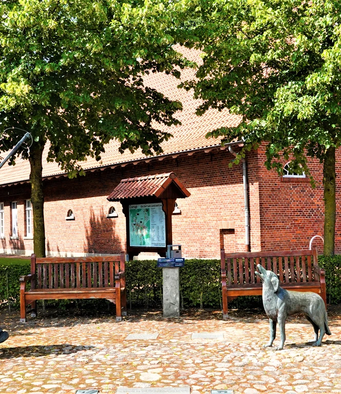 Krulls Hus in Lorup: Wo heute das gut 100 Jahre alte Heimathaus steht, gibt es seit mindestens 1000 Jahren eine Hofstelle, die zwischen 1749 und 1982 der Familie Krull gehörte – ein guter Ort also, um die Dorf-Geschichte zu bewahren.