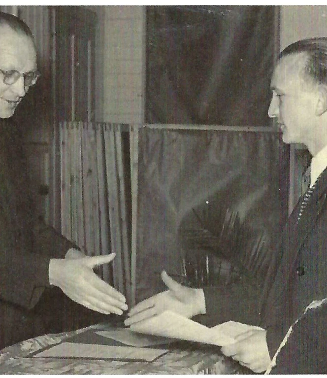 1954 P. Recker und P. Meyer-Schene.jpg