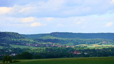 Blick auf den Hohenstein, Hessisch Oldendorf Blick auf den Hohenstein, Hessisch Oldendorf