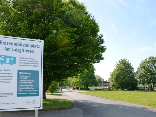 Reisemobilstellplatz am Salzgittersee