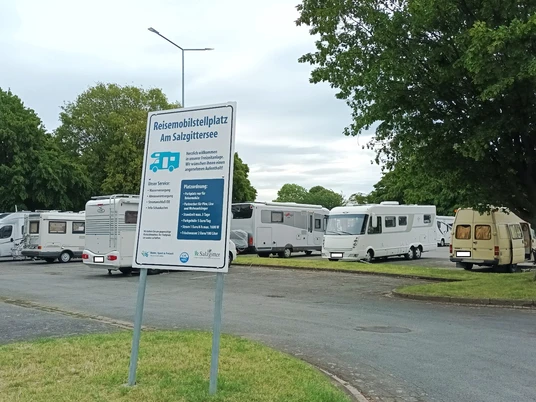 Reisemobilstellplatz am Salzgittersee