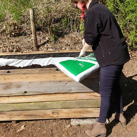 Brackstedter Mühle - Hochbeetvorbereitung