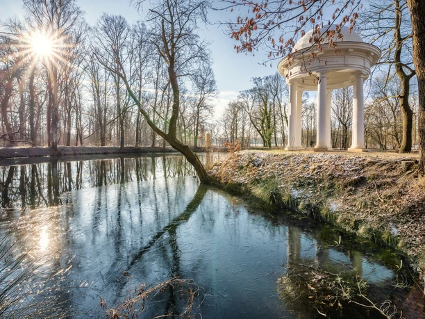 Schlosspark Lützschena mit Dianatempel