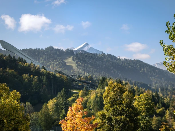 Schanze und Alpspitze im Herbst