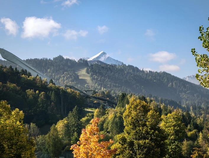 Schanze und Alpspitze im Herbst