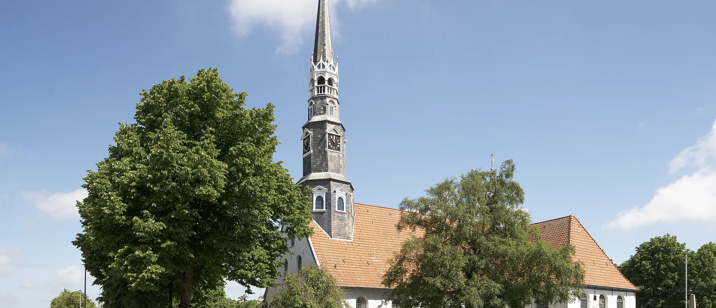 Magnify_St.Jürgen Kirche Heide.jpg
