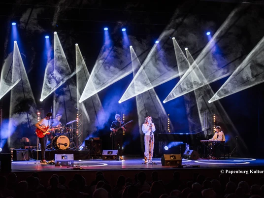 2026_01_25_Classic versus-2.jpg