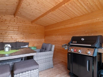 Photo, INSIDE, OUTSIDE