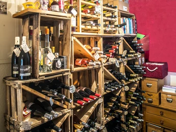 Weinsortiment von Buch und Wein