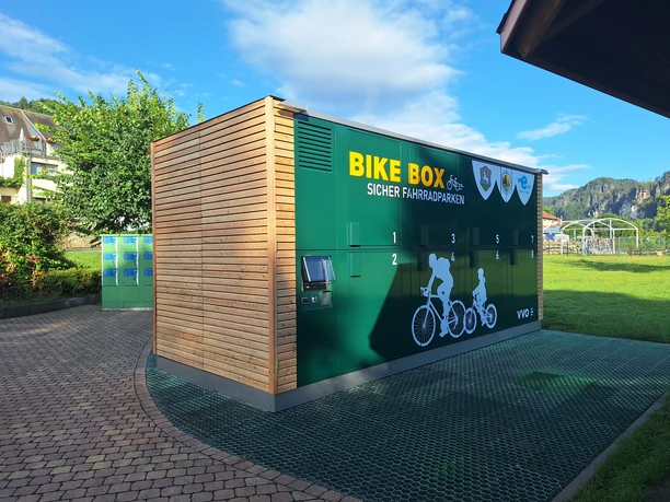 Fietsgarage Kurort Rathen Fietsgarage met 16 parkeerplaatsen in Kurort Rathen