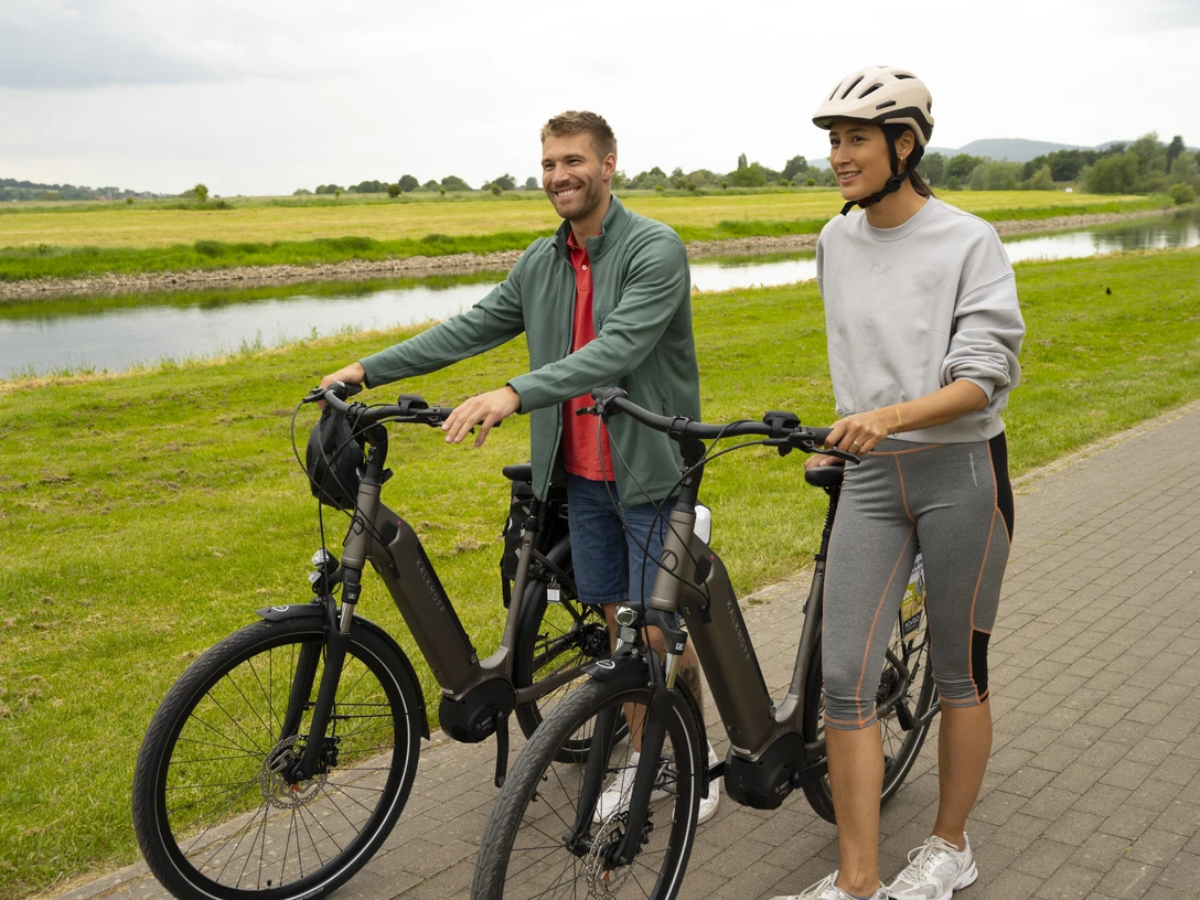 Mit dem E-Bike entlang der Weser Mit dem E-Bike entlang der Weser