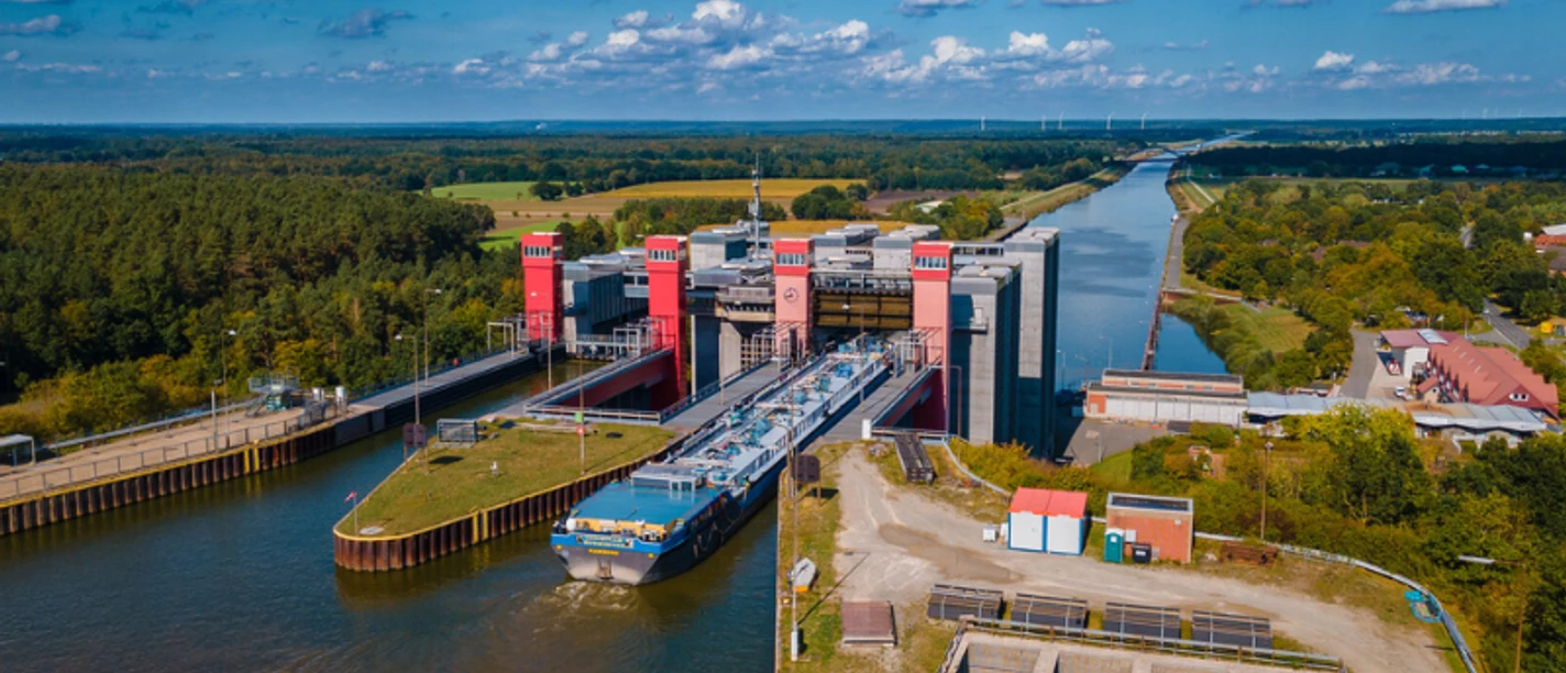 800x533_Schiffshebewerk Adendorf_©Grüneflügel.png