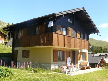 Aussenansicht_Sommer2