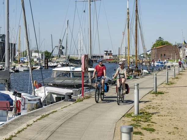 Hafen Glückstadt Cyklist ved havnen i Glückstadt
