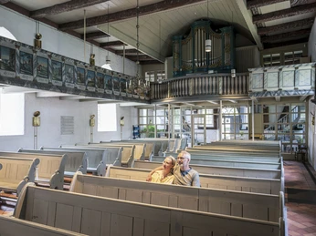 Maria-Magdalenen-Kirche Bad Bramstedt Im Inneren der Maria-Magdalenen-Kirche in Bad BramstedtInside the Maria Magdalenen Church in Bad BramstedtInde i Maria Magdalena-kirken i Bad BramstedtBinnen in de Maria Magdalenenkerk in Bad Bramstedt