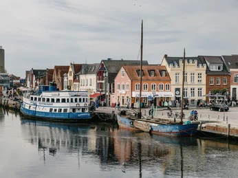 Ansprechpartner in der Tourist Info von Husum
