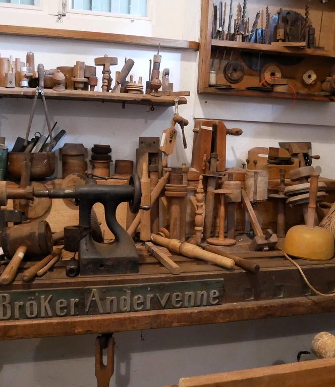 Historische Werkzeuge im Frerener Handwerkermuseum ©Christiane Adam .JPG