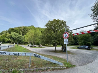 Parkplatz Mellbach..jpg