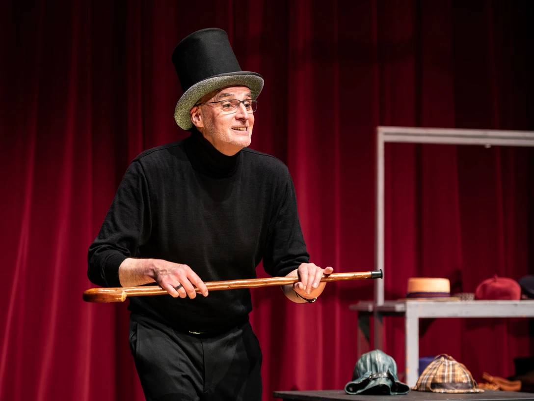 010b_tfn_barbier_kurz geschoren_foto_volker_hanuschke.jpg