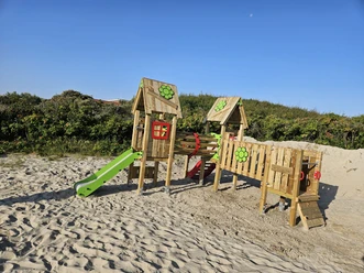 Spielplatz auf Juist für Kleinkinder.JPG Spielplatz auf Juist für Kleinkinder