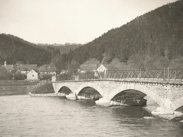 Edersee Atlantis_Die Aseler Brücke_Geschichtsverein Itter-Hessenschtein e.V..jpg