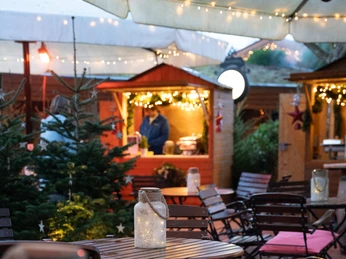 Weihnachtsmarkt im H2O Herford-Freizeitbetriebe Stadtwerke Herford GmbH.jpg