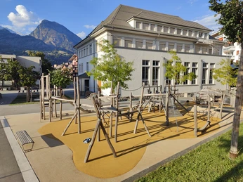 IMG20250818183743.jpg Bild vom Spielplatz Primarschule BrigPicture of the playground at Brig Primary SchoolPhoto de l'aire de jeux de l'école primaire de Brigue