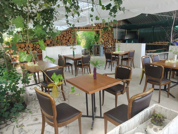 Hortensienpark_Cafe2_kl