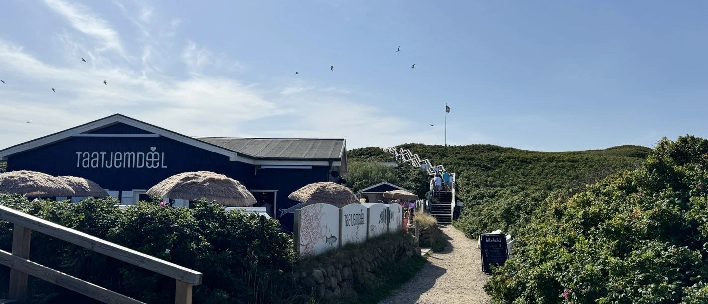 Strandübergang Tatjem Deel mit Restaurant
