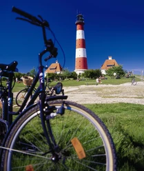 Nordsee_Westerhever Leuchtturm mit Fahrrad