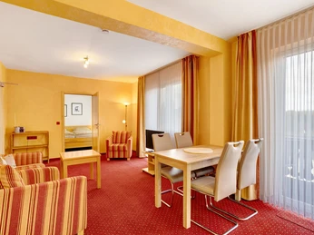 Haus Erika Willingen Fewo 1 Essbereich.jpg