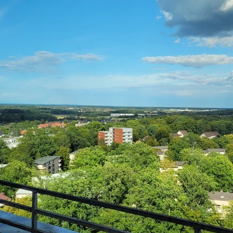 Blick über die Stadt vom Café „Schau-ins-Land” © WMG